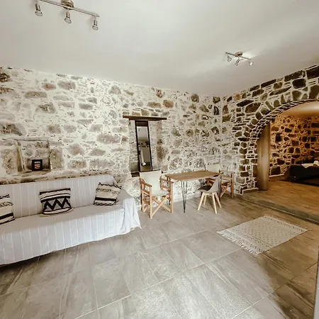 Lefteris